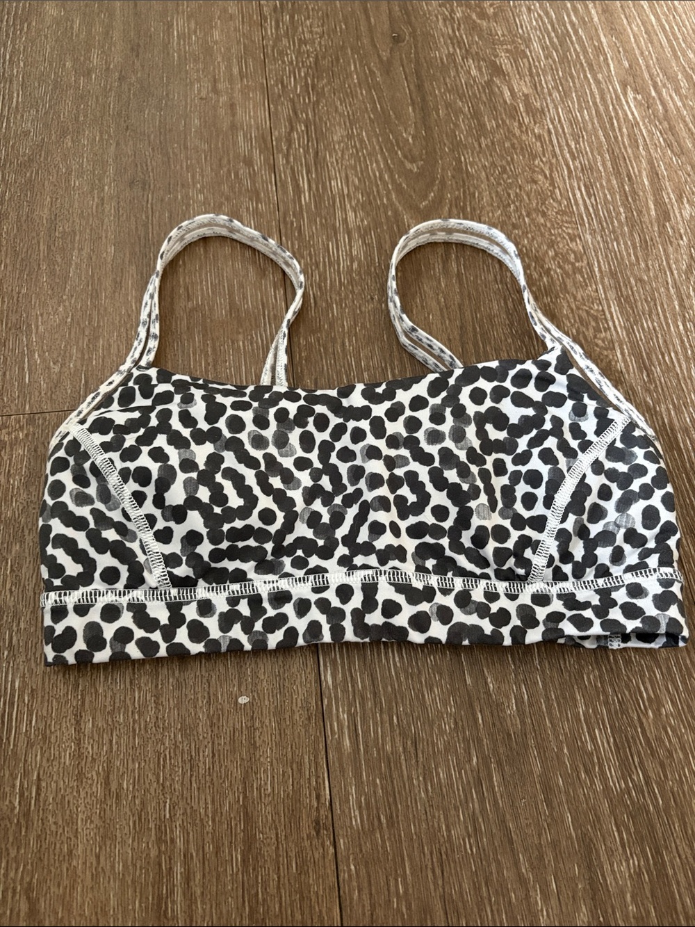 Lululemon Straight Up - Black & White Spotted Sports Bra, size 4